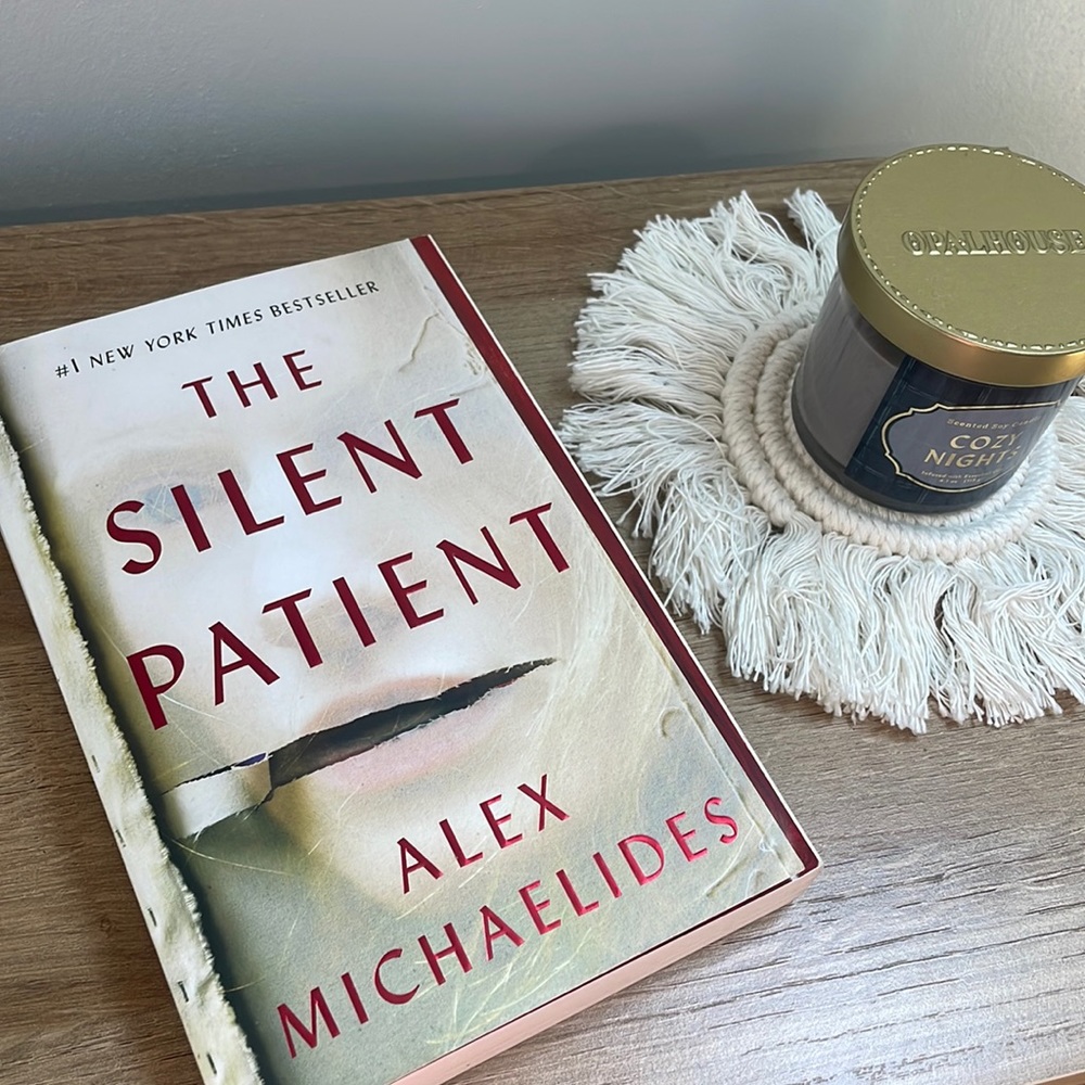 THE SILENT PATIENT ALEX MICHAELIDES